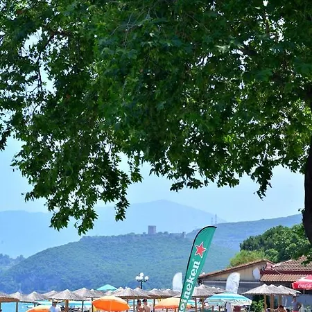 Cape Blue Paralía Skotínis