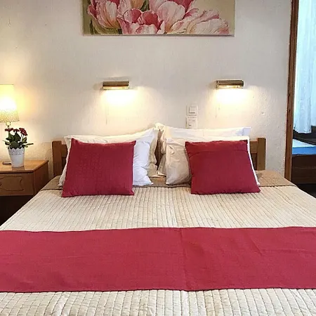 Cape Blue Paralía Skotínis