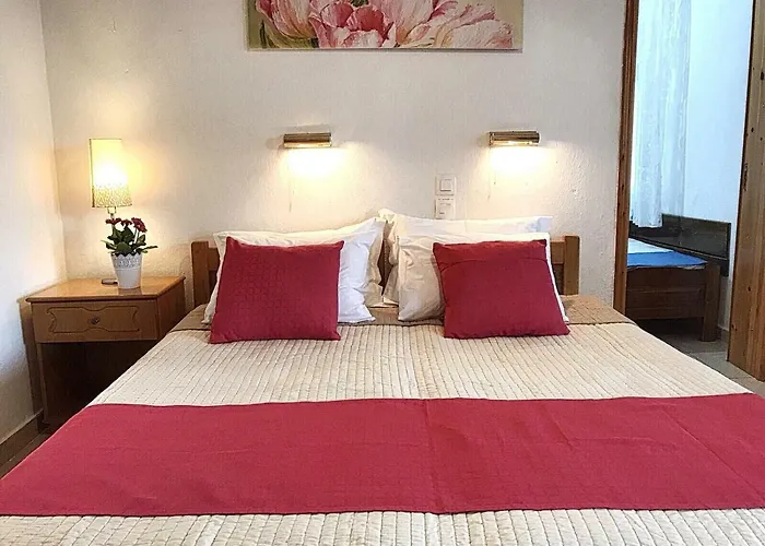 Cape Blue Paralía Skotínis